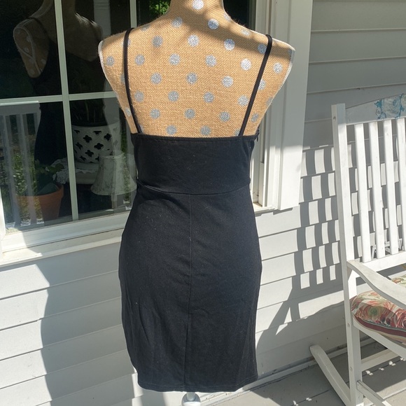 Little Black Dress - Picture 4 of 7